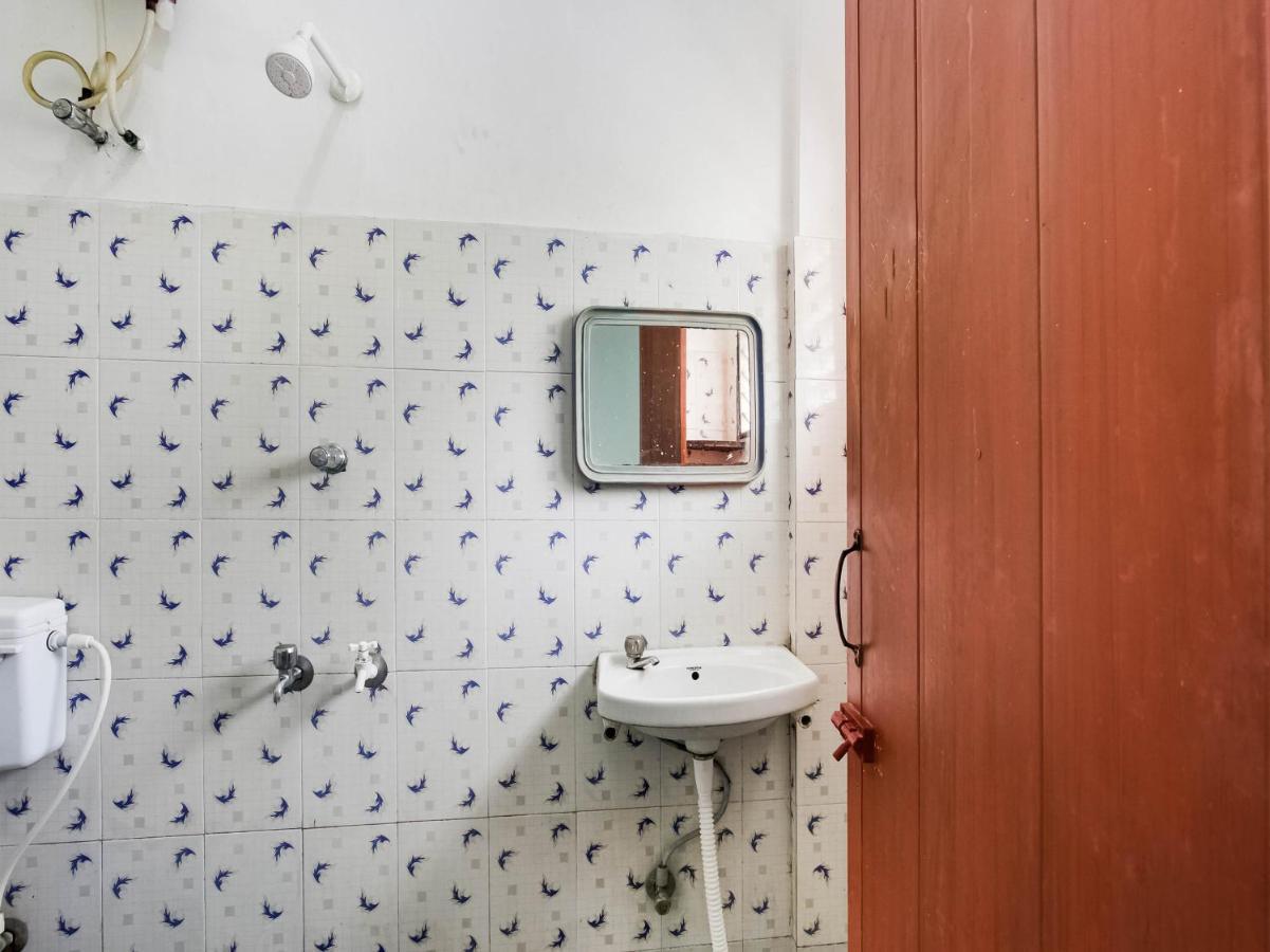 Spot On 44406 Royal Residency Spot Hotel Kumbakonam Bagian luar foto